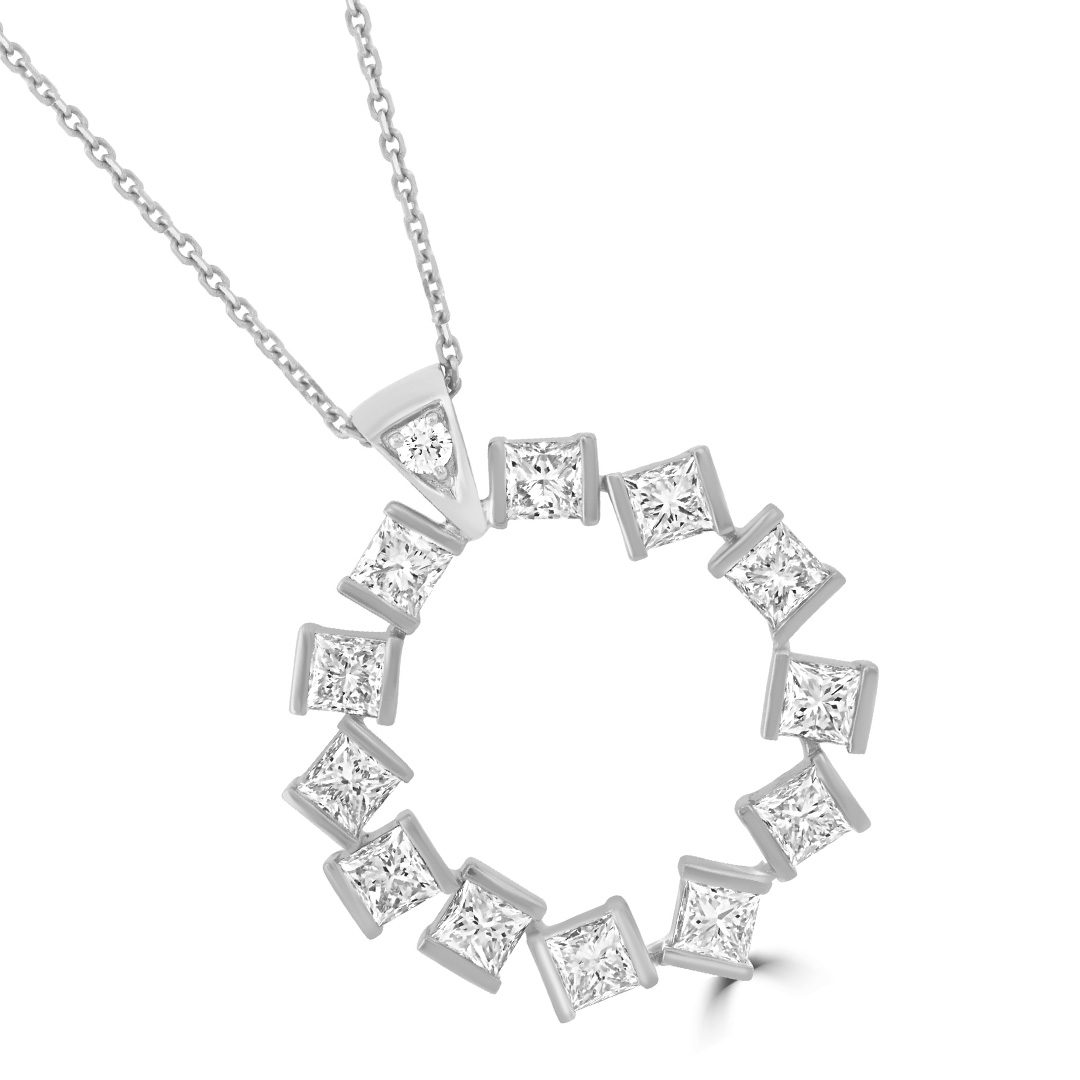 Hopscotch White Gold Diamond Circle Pendant