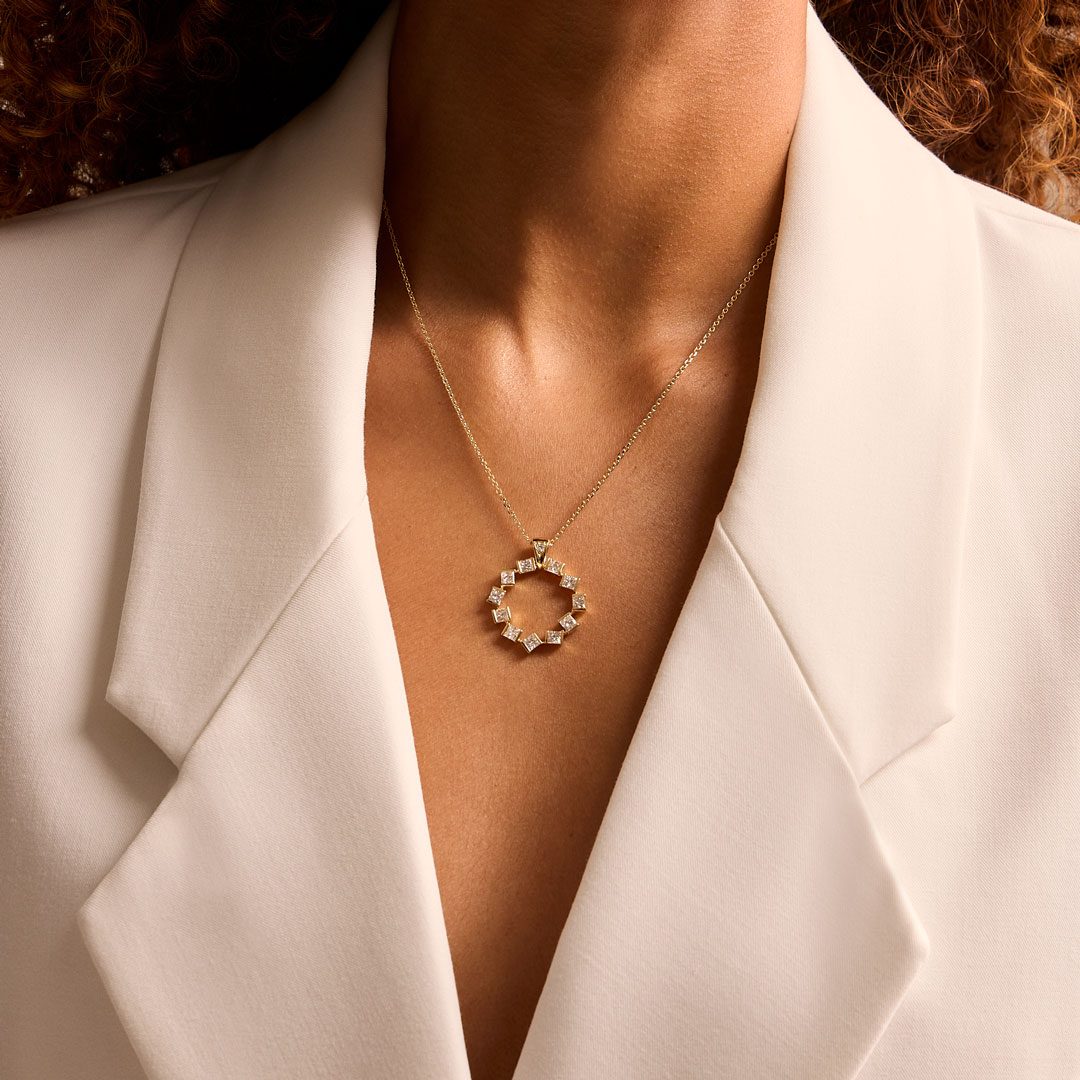 Hopscotch Yellow Gold Diamond Circle Pendant