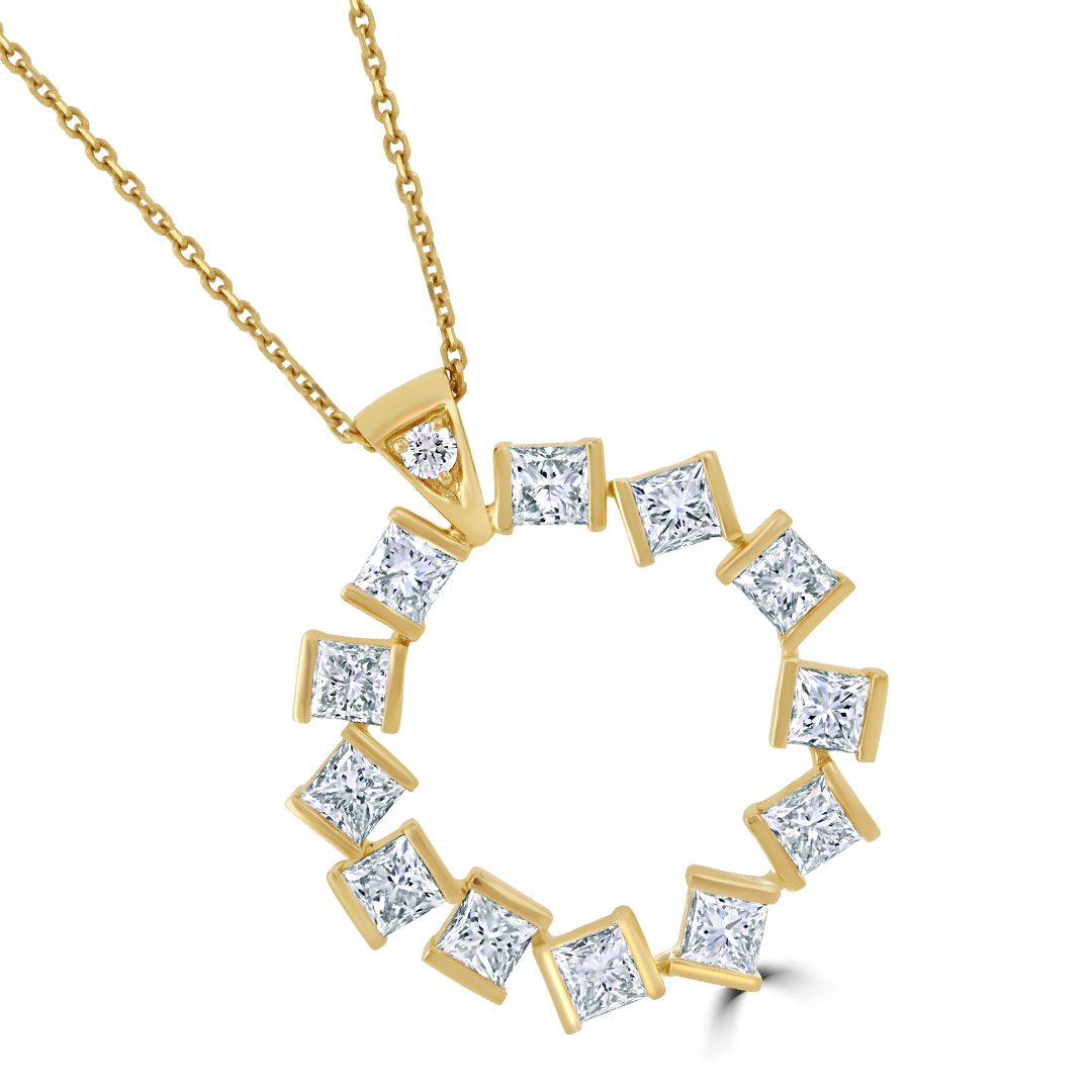 Hopscotch Yellow Gold Diamond Circle Pendant