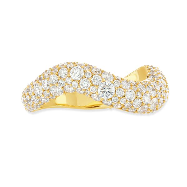 Making Waves Yellow Gold Round Brilliant Cut Diamond Ring