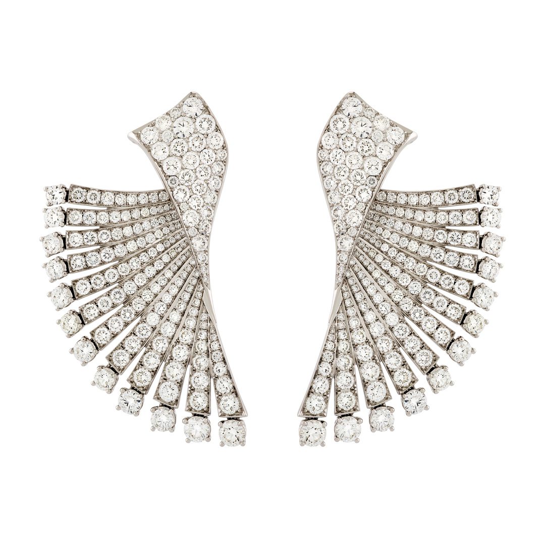 18ct White Gold Round Brilliant Cut Diamond Fan Earrings 18ct White Gold Round Brilliant Cut Diamond Fan Earrings