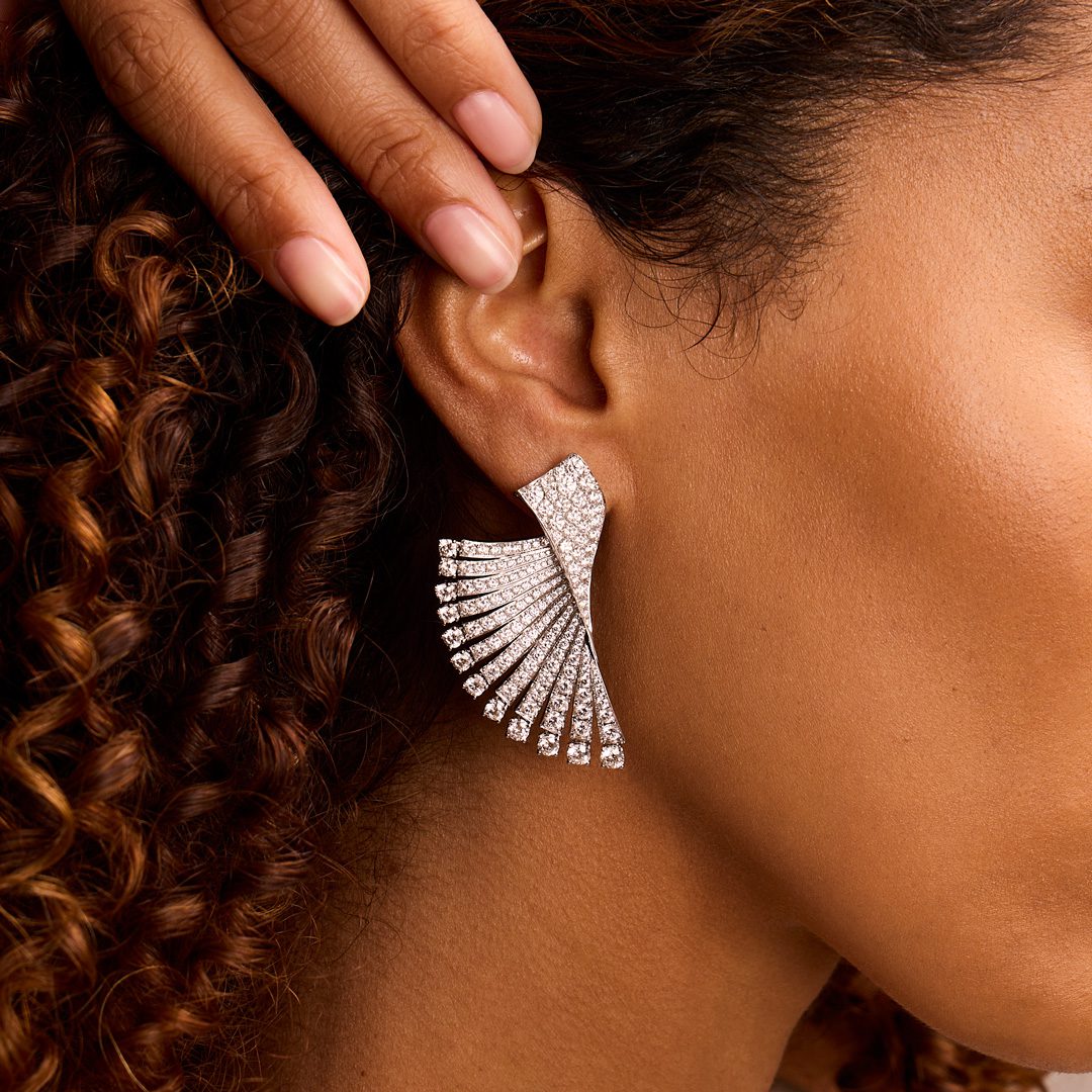 18ct White Gold Round Brilliant Cut Diamond Fan Earrings