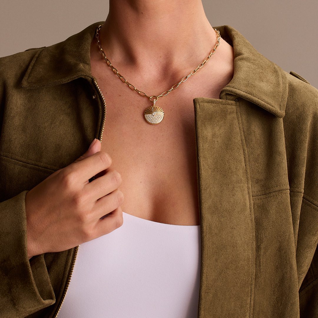 Alba Yellow Gold Link Chain Diamond Pendant Alba Yellow Gold Link Chain Diamond Pendant