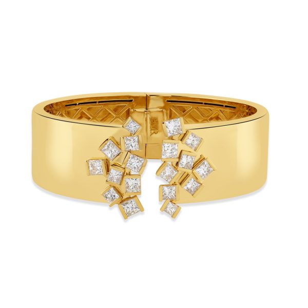 Hopscotch Cascade Yellow Gold Princess Cut Diamond Bangle