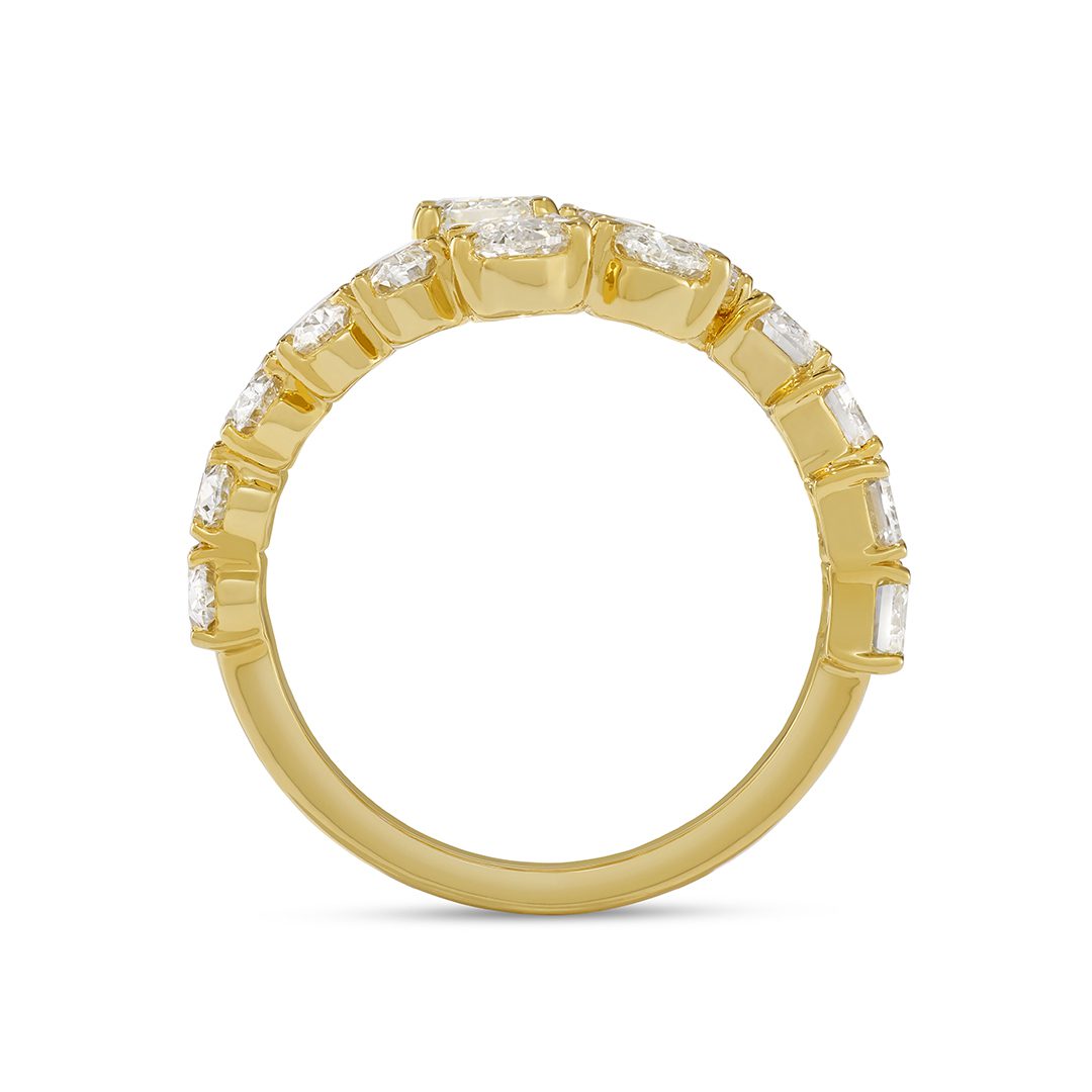 18ct Yellow Gold Oval & Baguette Cut Diamond Dress Ring