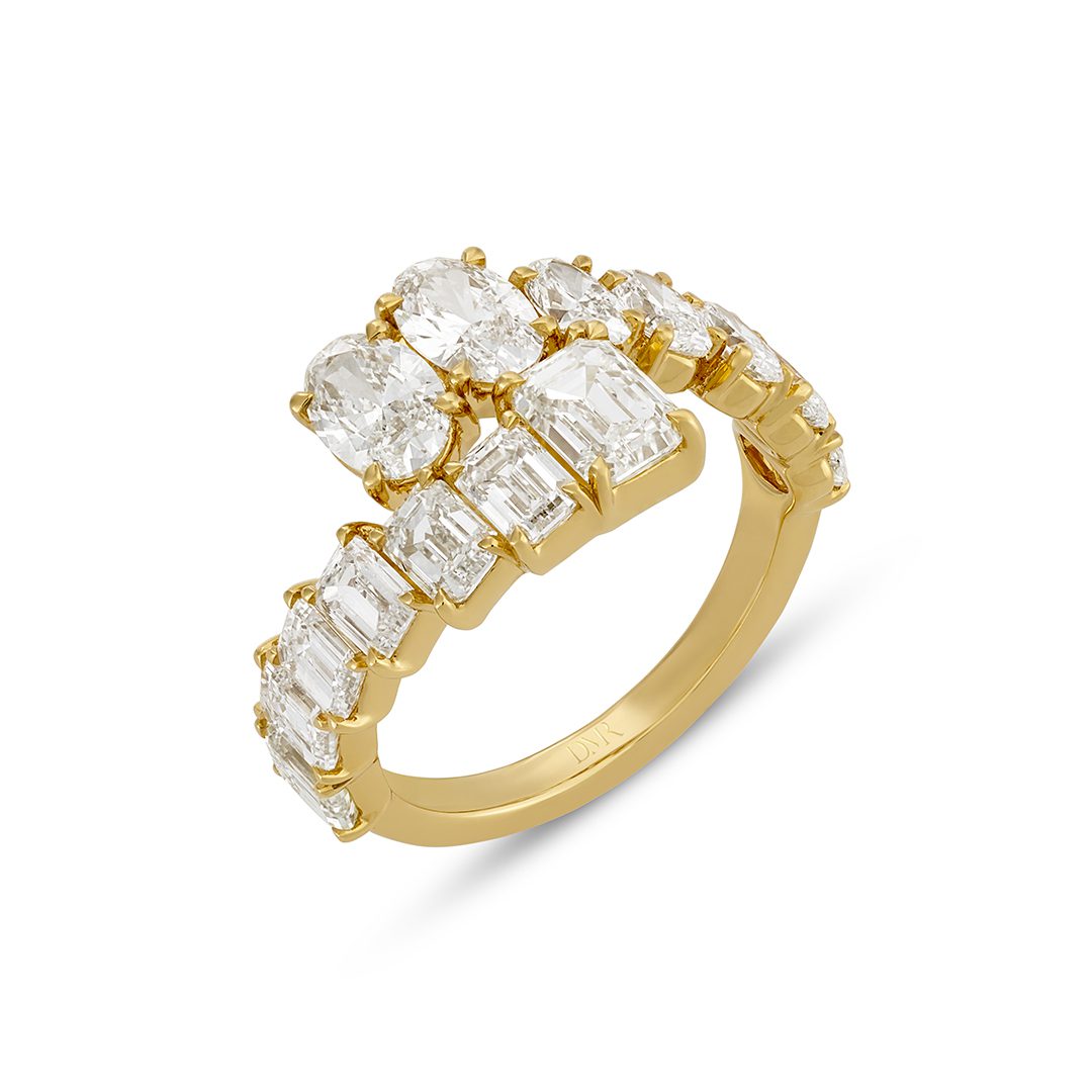 18ct Yellow Gold Oval & Baguette Cut Diamond Dress Ring