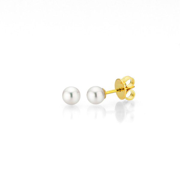 Classic Akoya Pearl Stud Earrings