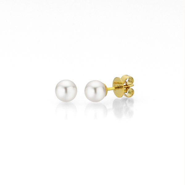 Classic Akoya Pearl Stud Earrings